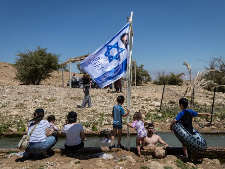 EU sanctions ‘extremist’ Israeli settlers in occupied West Bank | Israel-Palestine conflict News EU sanctions ‘extremist’ Israeli settlers in occupied West Bank | Israel-Palestine conflict News