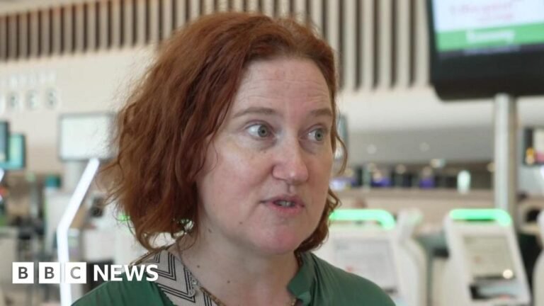 Ebola virus outbreak poses massive challenges, warns nurse Ebola virus outbreak poses massive challenges, warns nurse