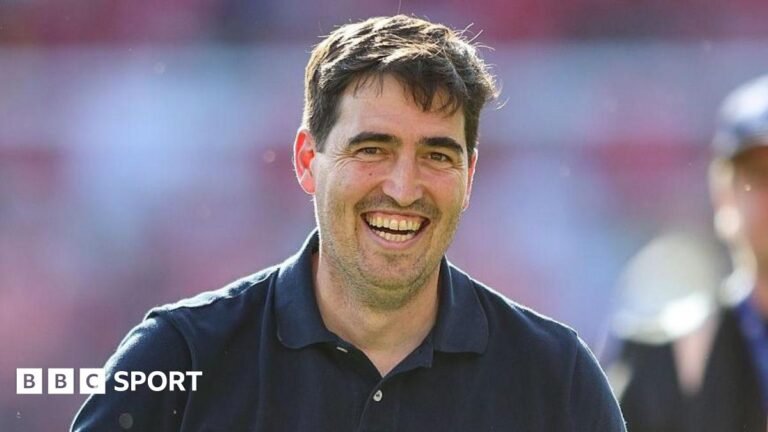 Andoni Iraola: Incoming Liverpool boss will make fans excited again – Danny Murphy Bournemouth boss Andoni Iraola smiles on the touchline