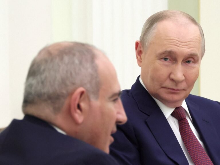 Armenian PM rejects Russia’s demand for EU referendum as relations nosedive | Vladimir Putin News Armenian PM rejects Russia’s demand for EU referendum as relations nosedive | Vladimir Putin News