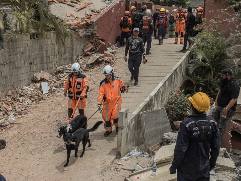 Hope of finding more Venezuela quake survivors fades despite late rescues | Earthquakes News