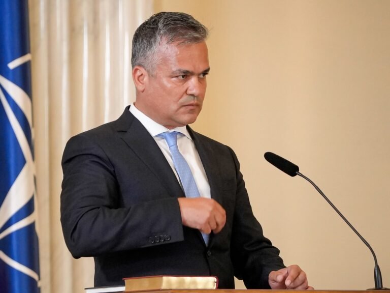Romanian president picks Liberal former mayor as PM to form new government | European Union News Romanian president picks Liberal former mayor as PM to form new government | European Union News