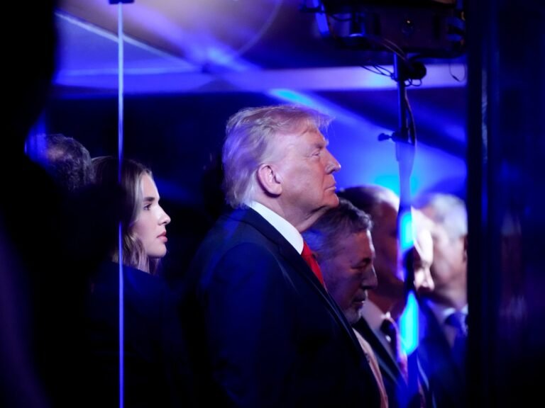 Trump courts boos at historic New York NBA Finals appearance | Donald Trump News Trump courts boos at historic New York NBA Finals appearance | Donald Trump News