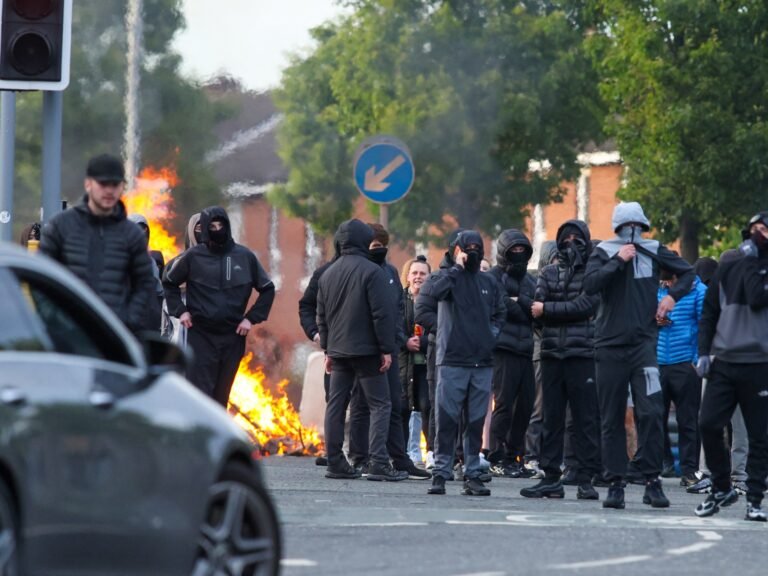 Why has Belfast erupted in anti-immigrant violence after a knife attack? | Migration News Why has Belfast erupted in anti-immigrant violence after a knife attack? | Migration News