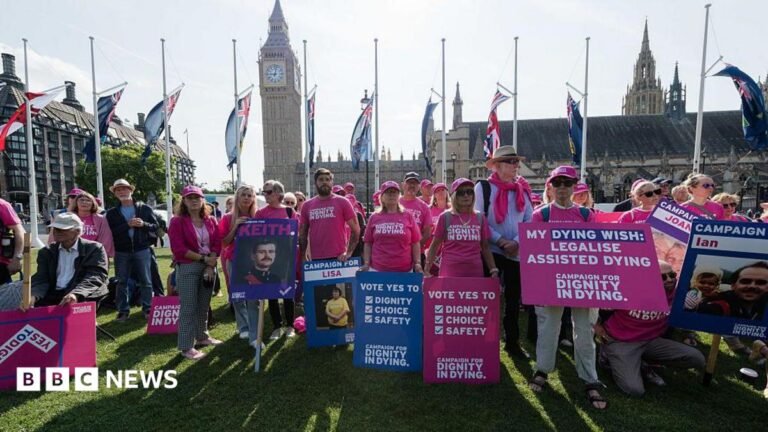 Care system needs fixing before assisted dying debate, says PM A woman with long, blonde hair talks into a microphone