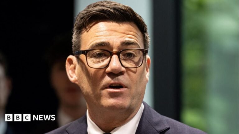 Chris Mason: What his first week in power tells us about Andy Burnham Andy Burnham at the launch of No 10 North wearing a dark suit, white shirt and his black-rimmed glasses