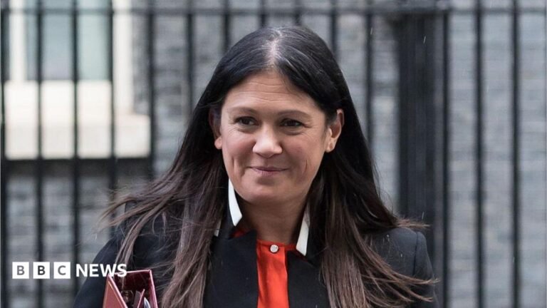 Culture secretary Lisa Nandy quits X in protest at ‘misinformation’ Kate Middleton wearing a blue blazer takes a card payment from a woman at Wimbledon