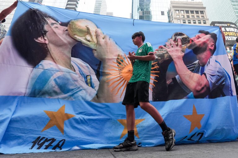 Democrats look to World Cup watch parties to register thousands of voters Democrats look to World Cup watch parties to register thousands of voters