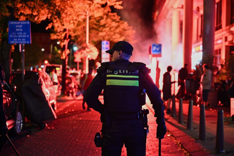 Dutch deputy leader slams Moroccan football fans after riots Dutch deputy leader slams Moroccan football fans after riots