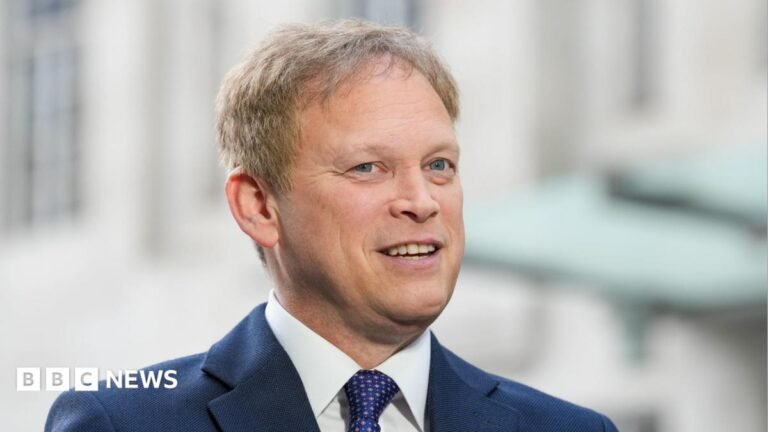 Grant Shapps blocked from standing again for the Conservatives A ward at the District General Hospital in Sri Lanka's Negombo city where dengue patients are getting treated. A nurse in green is seen taking notes in the foreground