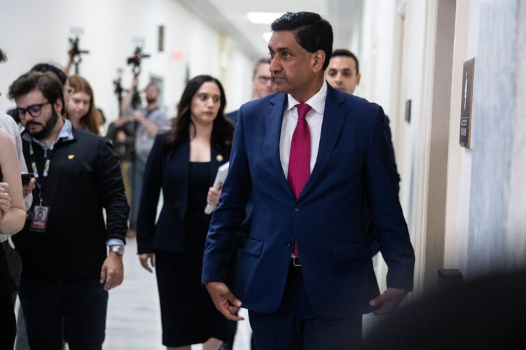 Khanna and Gallego withdraw Platner endorsements