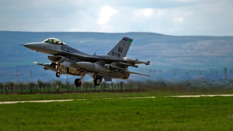 Romanian jet fighter shoots down suspected Russian drone | Border Disputes News Romanian jet fighter shoots down suspected Russian drone | Border Disputes News