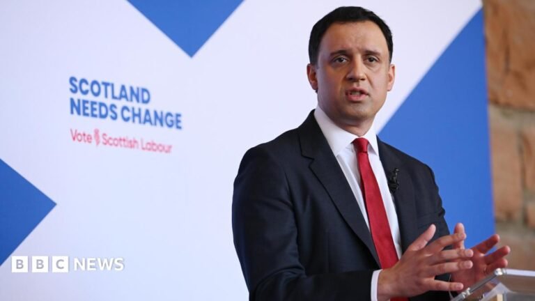 Sarwar ministerial role sees promotion of another Starmer critic Two young women surrounded by studio lights and tripods selling eyelash serums on a live stream