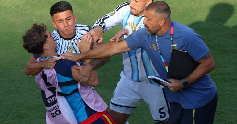 Spain’s De la Fuente slams Argentina’s World Cup conduct as ‘unacceptable’ | World Cup 2026 News Spain’s De la Fuente slams Argentina’s World Cup conduct as ‘unacceptable’ | World Cup 2026 News