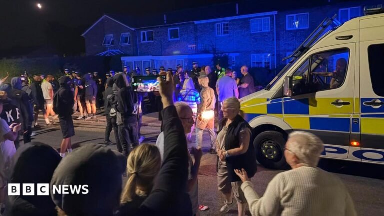 Arrests and injuries amid Thetford anti-immigration protests CBeebies Parenting