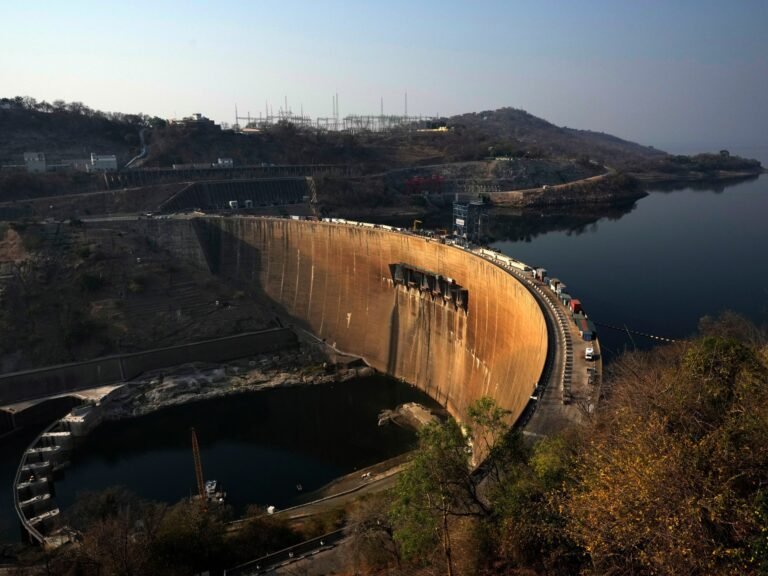 At least 15 dead, dozens missing as ferry capsizes in Zimbabwe | Transport News At least 15 dead, dozens missing as ferry capsizes in Zimbabwe | Transport News
