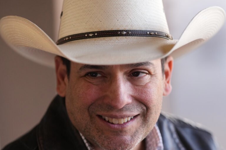 Bobby Pulido is sick and tired of apologizing Bobby Pulido is sick and tired of apologizing
