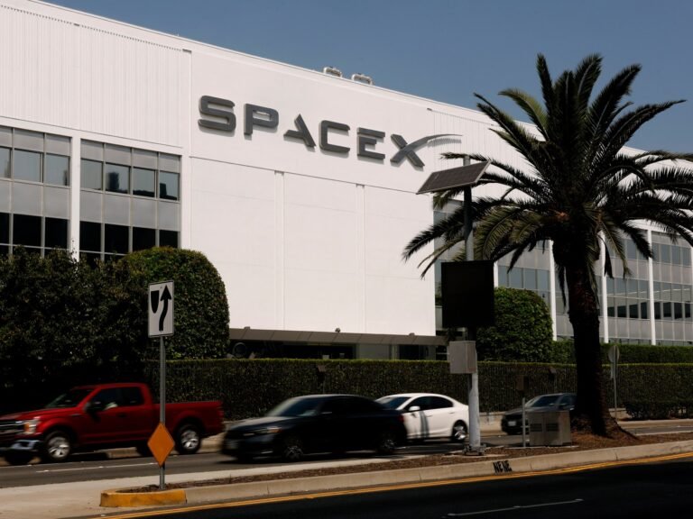 Elon Musk’s SpaceX reports losses but less than expected | Space News Elon Musk’s SpaceX reports losses but less than expected | Space News