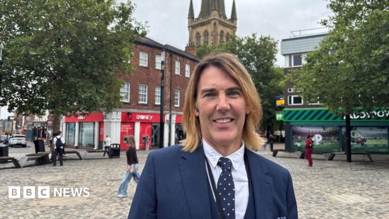 How Reform UK leader Karl Johnson wants to change Wakefield An almost empty Ridings shopping centre with just a few visitors and several closed shops.