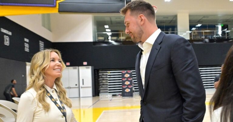Lakers’ Jeanie Buss ‘contesting’ family’s vote to sell to Kushner, Iger | Basketball News Lakers’ Jeanie Buss ‘contesting’ family’s vote to sell to Kushner, Iger | Basketball News