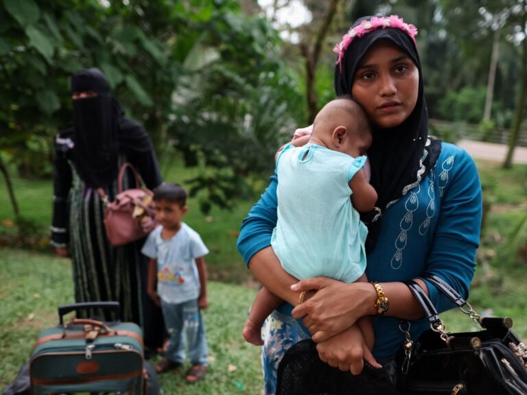 Malaysia vows not to return Rohingya refugees to Myanmar if lives at risk | Refugees News Malaysia vows not to return Rohingya refugees to Myanmar if lives at risk | Refugees News