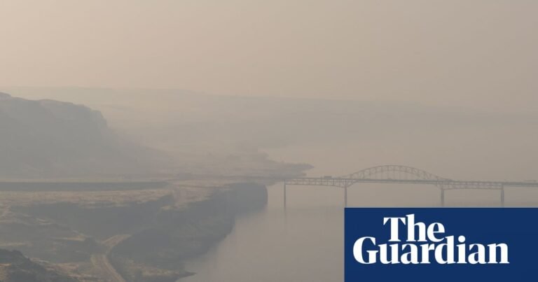 US Pacific north-west blanketed in thick smoke as firefighters push back blazes | Washington state
