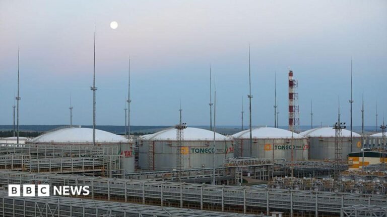 Ukrainian drone attack kills 13 in Russia’s Tatarstan, officials say A stock photo of a refining and petrochemical plant in Nizhnekamsk (stock photo)