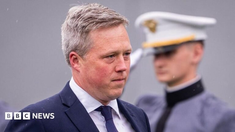 Dan Driscoll: US army secretary resigns after months of tension A missile against the dark sky