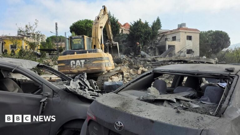 Israeli strikes in southern Lebanon kill 11, state media say An excavator operates at the site of an Israeli strike that destroyed a residential building in Kfar Rumman, southern Lebanon (7 September 2026)