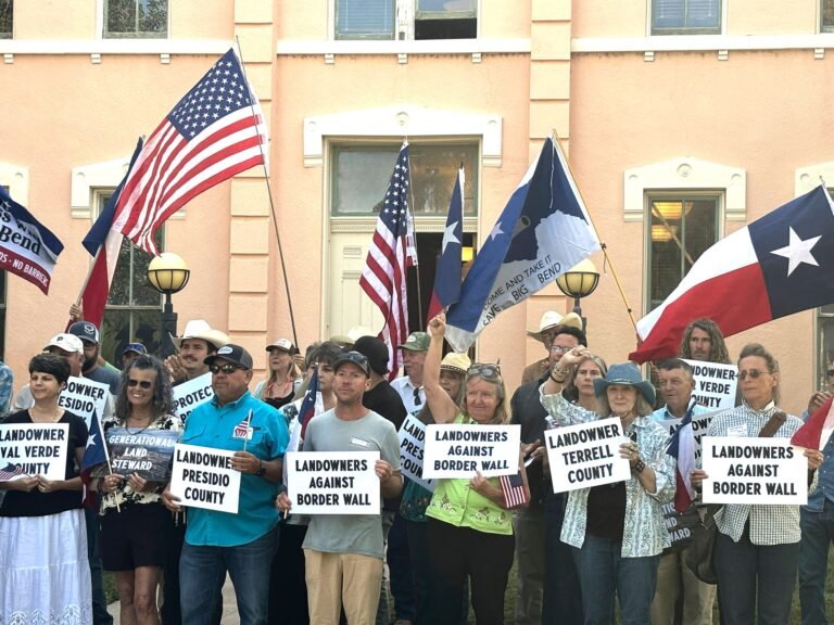 Landowners in Texas ask court to stop Trump border wall | Donald Trump News Landowners in Texas ask court to stop Trump border wall | Donald Trump News