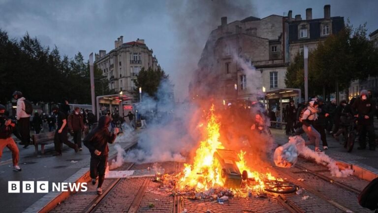 A burning makeshift street barricade in the southern French city of Marseille. Photo: 24 October 2026