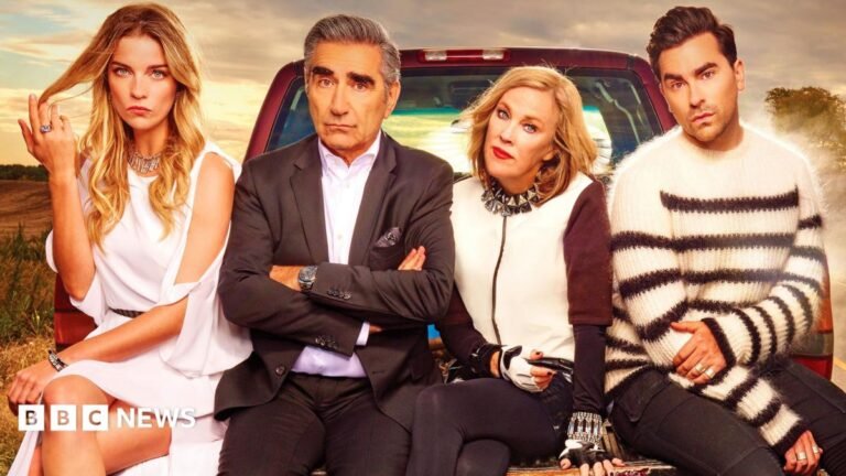 Annie Murphy, Eugene Levy, Catherine O'Hara and Dan Levy in Schitt's Creek