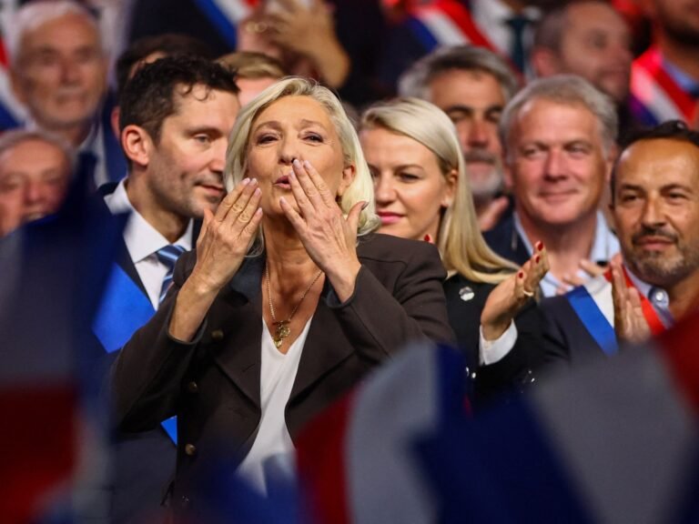 French protest violence: A ‘Christmas present’ for Le Pen’s far right? | Protests News French protest violence: A ‘Christmas present’ for Le Pen’s far right? | Protests News