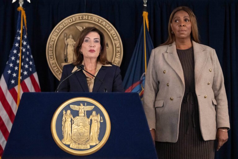 Hochul eyes changes to state’s rape law amid Cornell crisis Gov. Kathy Hochul is seeking changes to the state's rape law amid the crisis at Cornell.