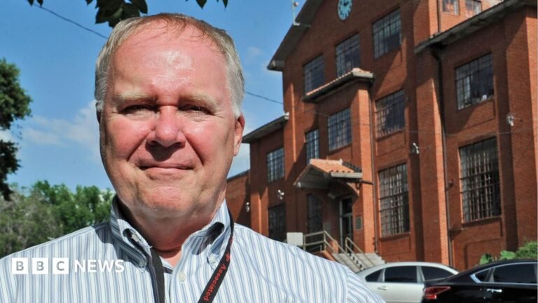 I’ve seen nearly 500 executions – but never one like Christa Pike’s Associated Press reporter Michael Graczyk stands outside the Huntsville Unit before witnessing the execution of confessed killer Elroy Chester in Huntsville, Texas. Chester was convicted of the 1988 the fatal shooting of Port Arthur firefighter Willie Ryman III.