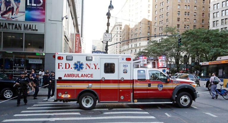 Amid spiking ambulance response times in New York City, council members have a new idea for how to keep 911 callers informed.