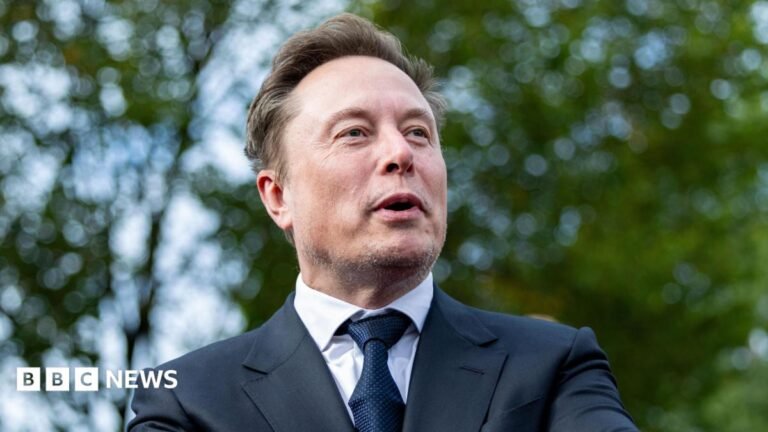 Starlink: Musk says US government may be behind slowdown of Ukraine drone speeds MI5 chief Sir Ken McCallum has short dark hair, dark glasses and is wearing a dark suit with a green tie.