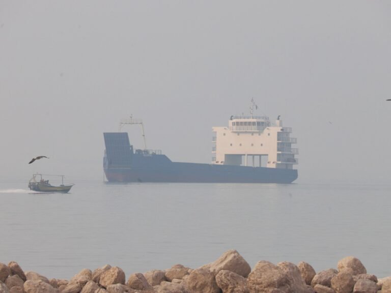 The Hormuz bonus: Sailor salaries soar for transits amid Iran war | US-Israel war on Iran News The Hormuz bonus: Sailor salaries soar for transits amid Iran war | US-Israel war on Iran News
