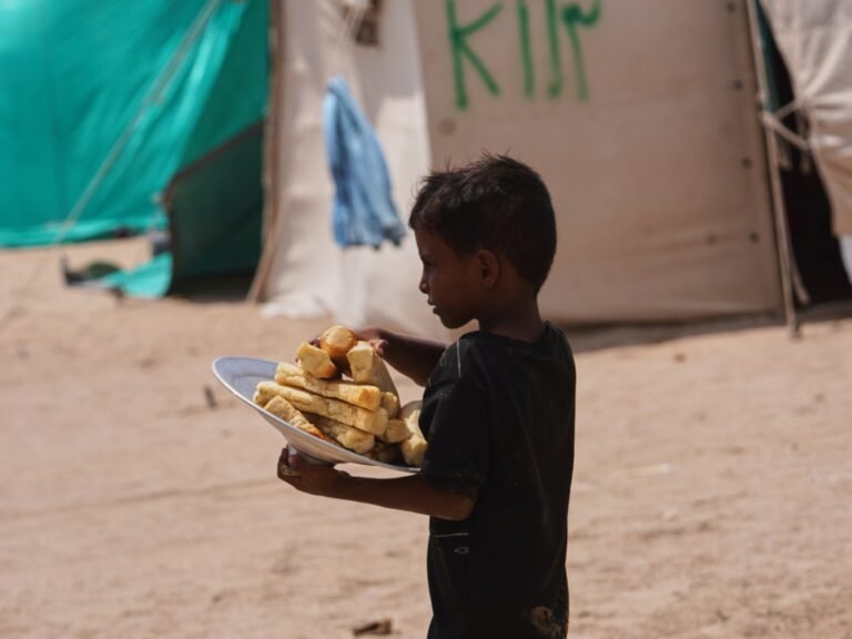 Three in four households go hungry in parts of Yemen amid fighting: UN | Hunger News Three in four households go hungry in parts of Yemen amid fighting: UN | Hunger News