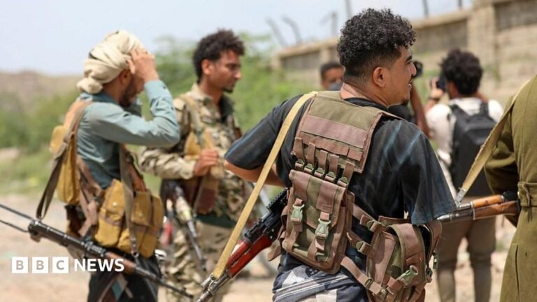 Yemen pro-government forces gather west of the city of Taiz following battles with Houthi fighters, in south-western Yemen (3 October 2026)